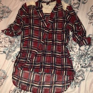 Flowy twist plaid blouse with lace detail